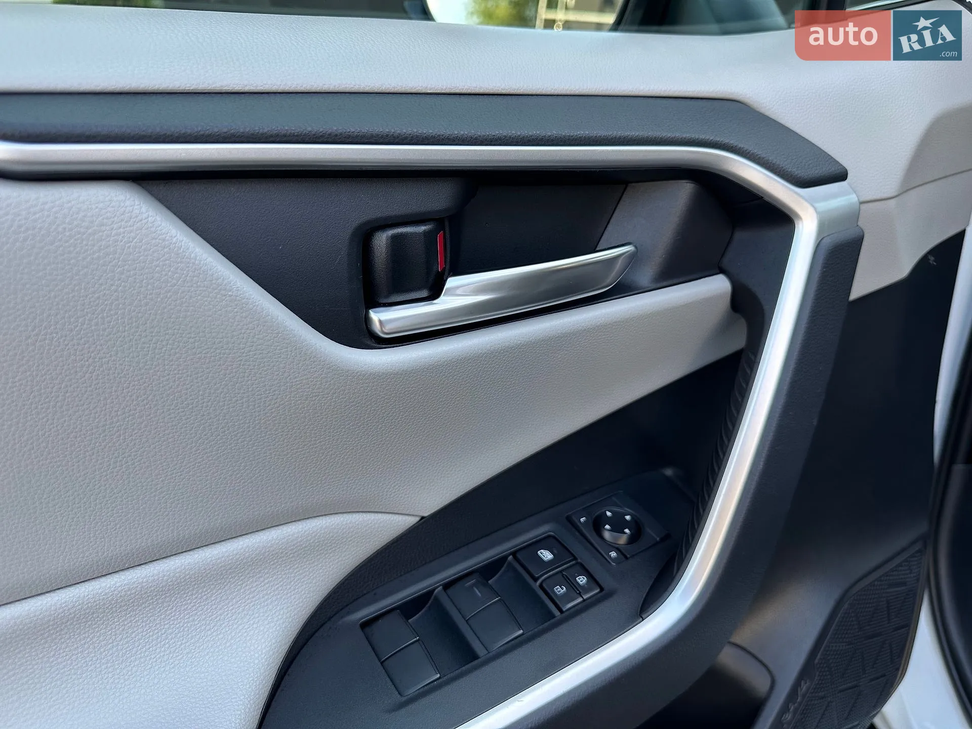 2019 Toyota RAV 4 - мініатюра 38