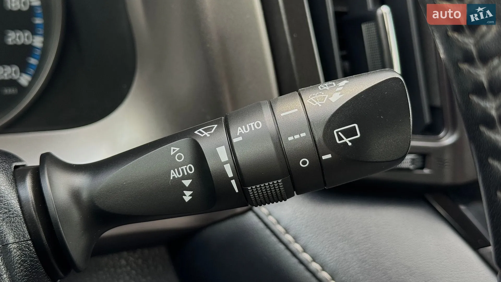 2018 Toyota RAV 4 - мініатюра 31