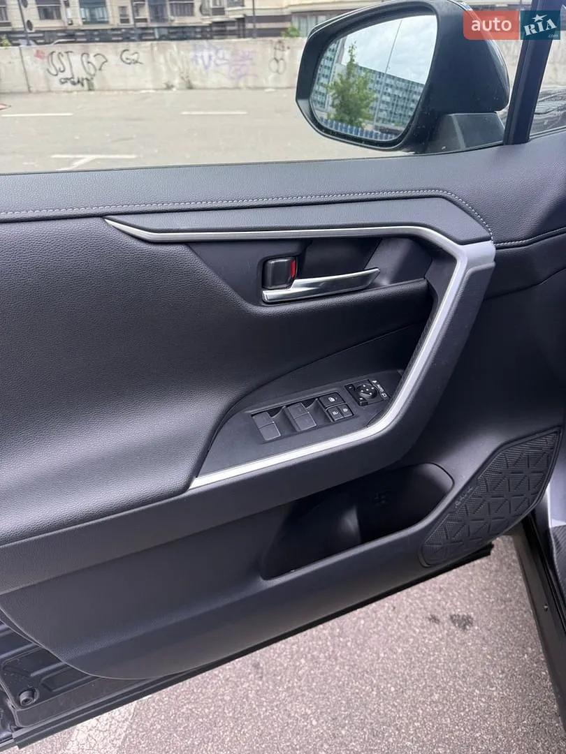 2022 Toyota RAV 4 - мініатюра 7