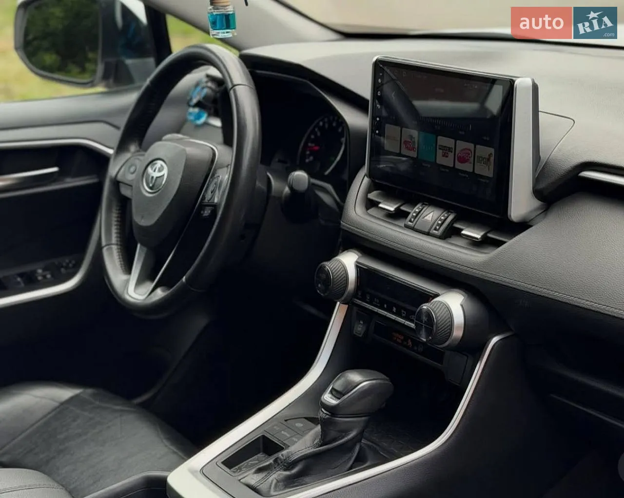 2019 Toyota RAV 4 - мініатюра 8