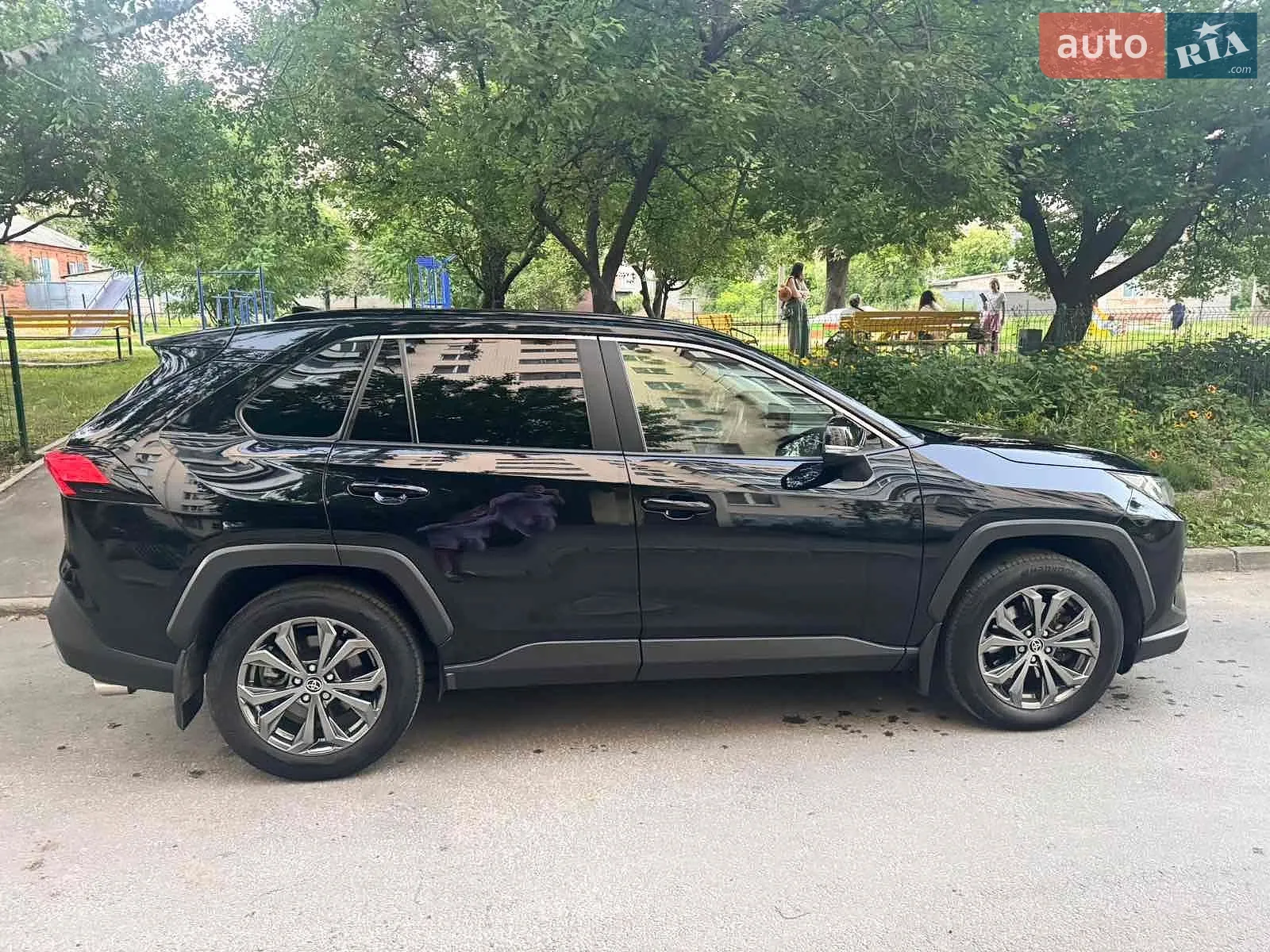 2023 Toyota RAV 4 - фото 1