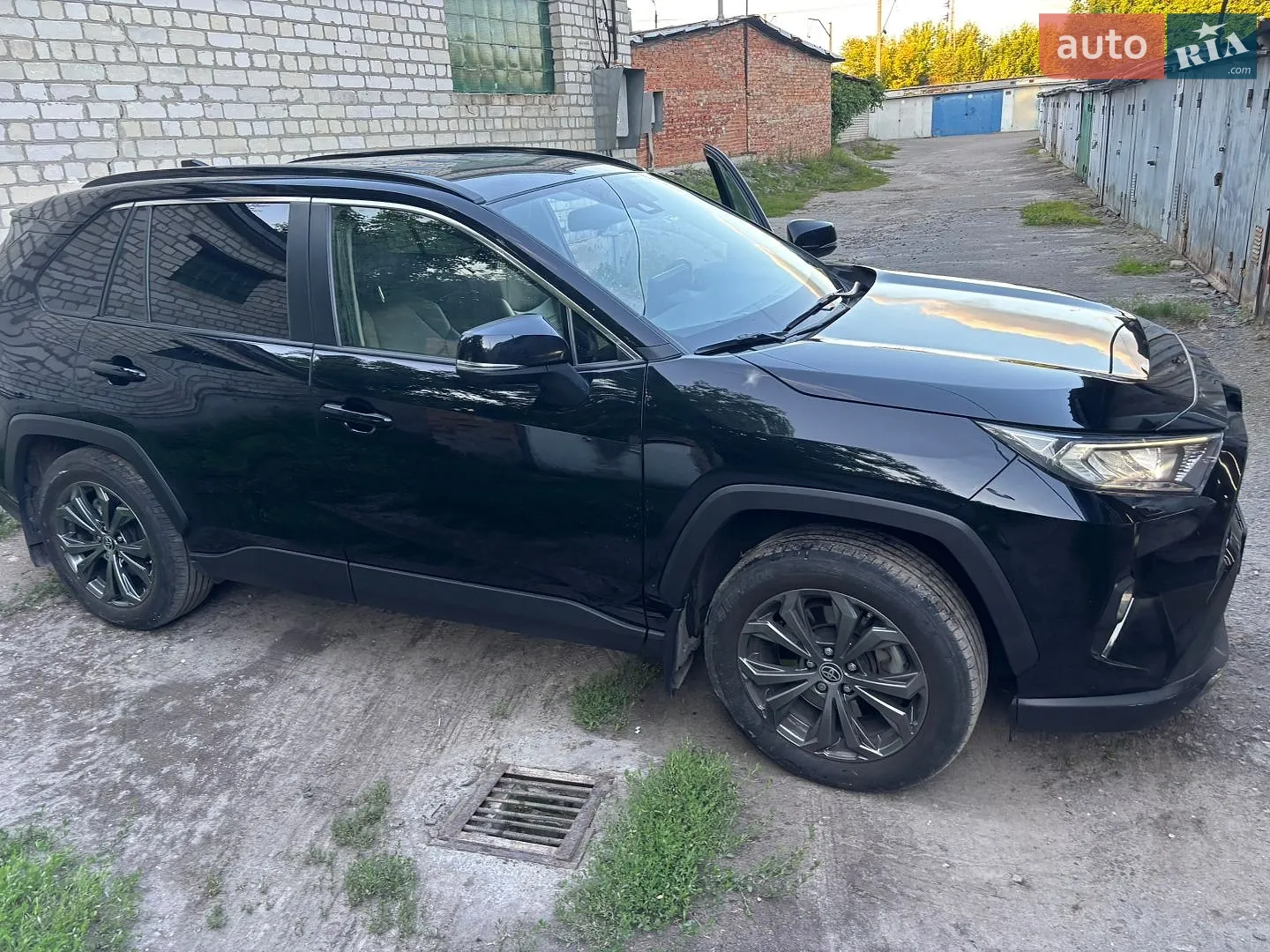2023 Toyota RAV 4 - мініатюра 9