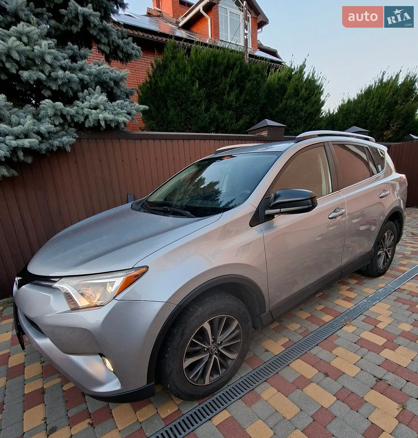 2016 Toyota RAV 4 - мініатюра 7