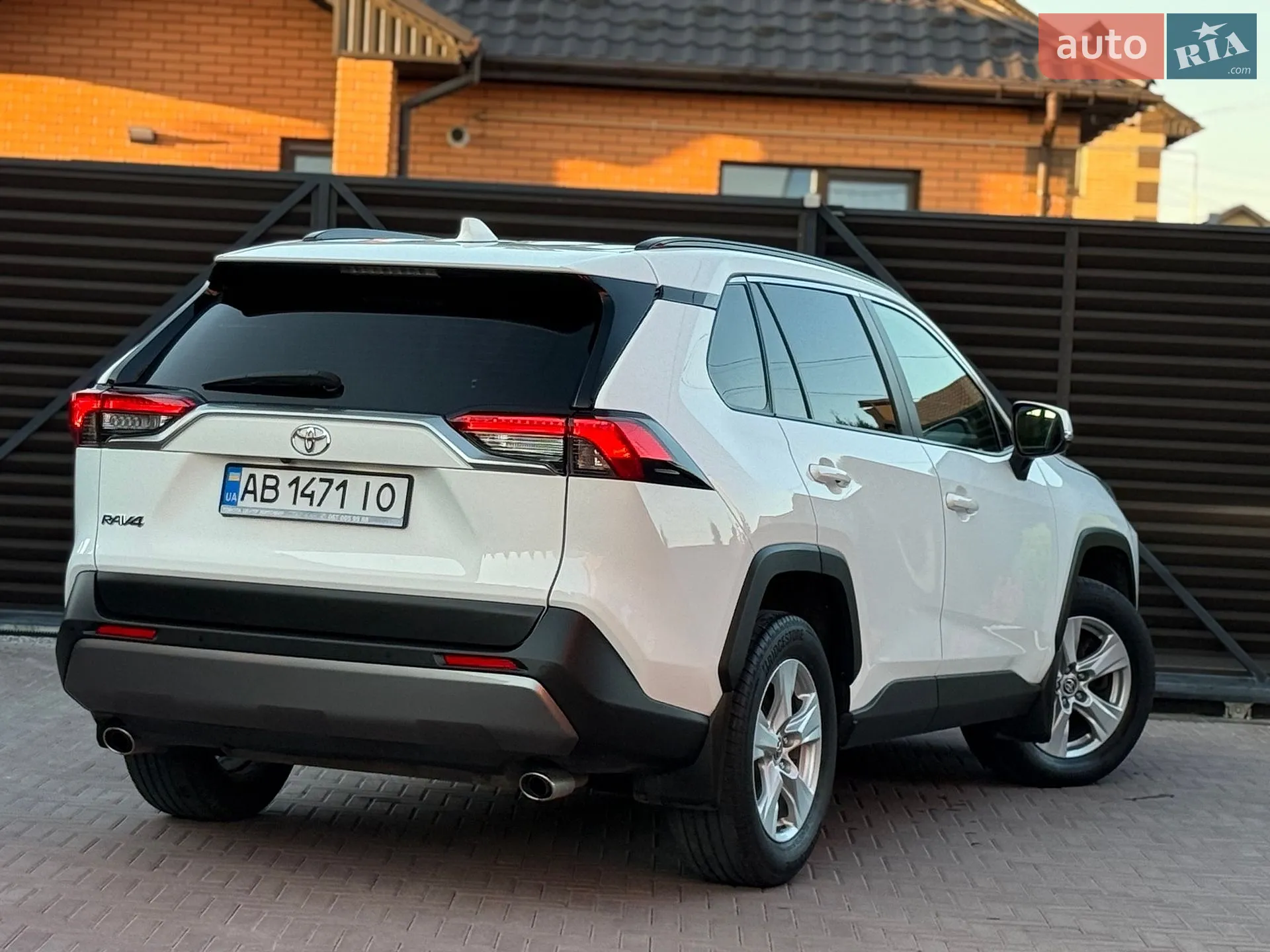 2019 Toyota RAV 4 - мініатюра 25