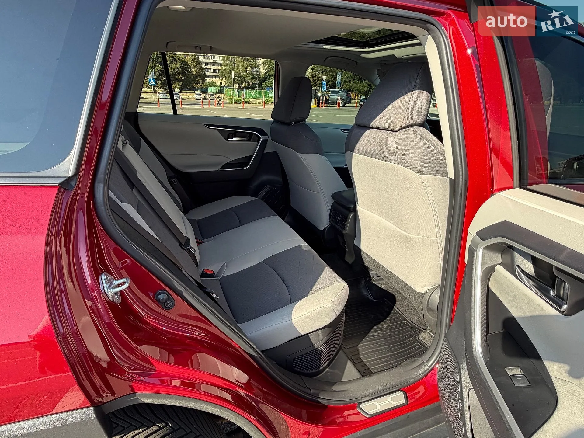 2024 Toyota RAV 4 - мініатюра 17