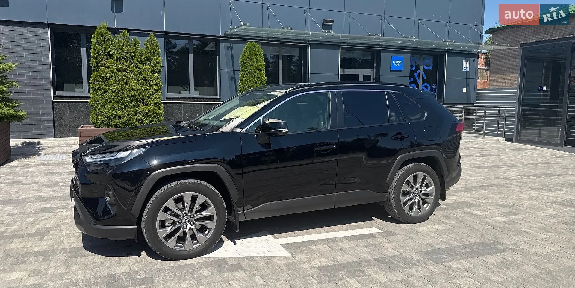 2024 Toyota RAV 4 - мініатюра 2
