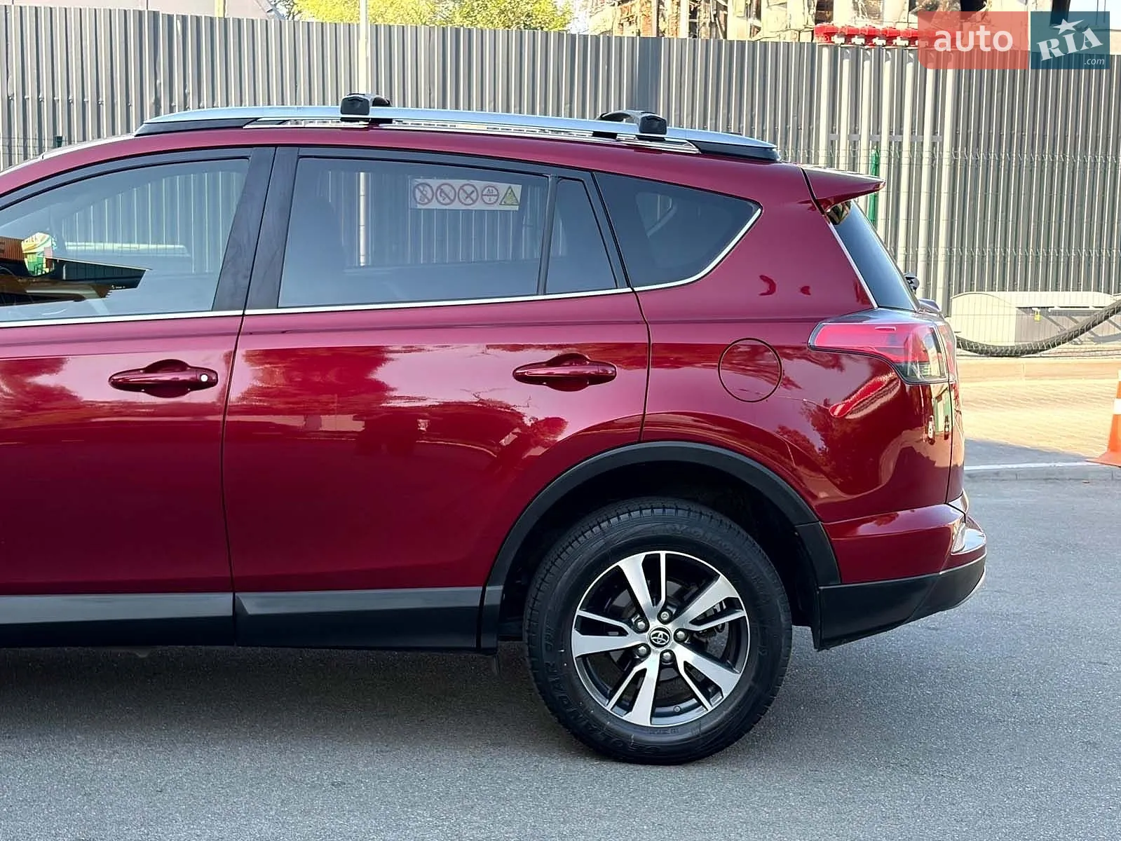 2018 Toyota RAV 4 - мініатюра 8
