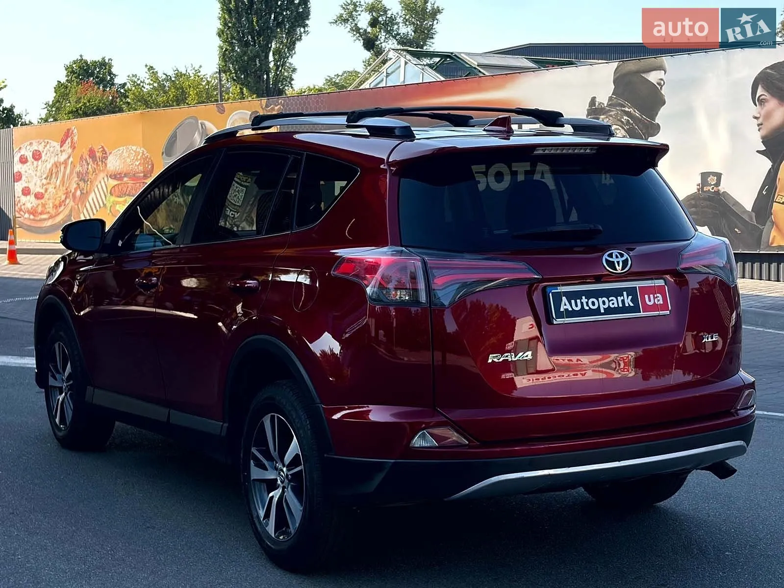 2018 Toyota RAV 4 - мініатюра 10