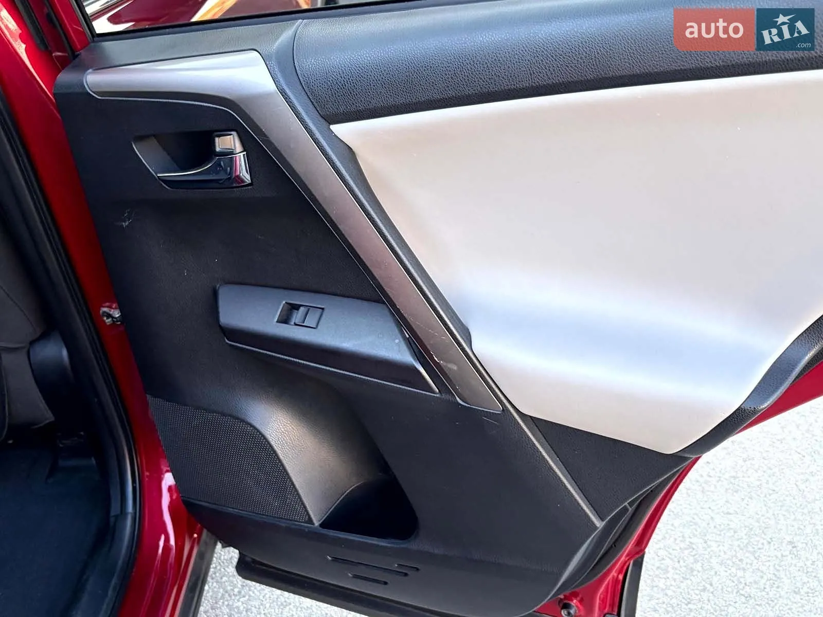 2018 Toyota RAV 4 - мініатюра 21