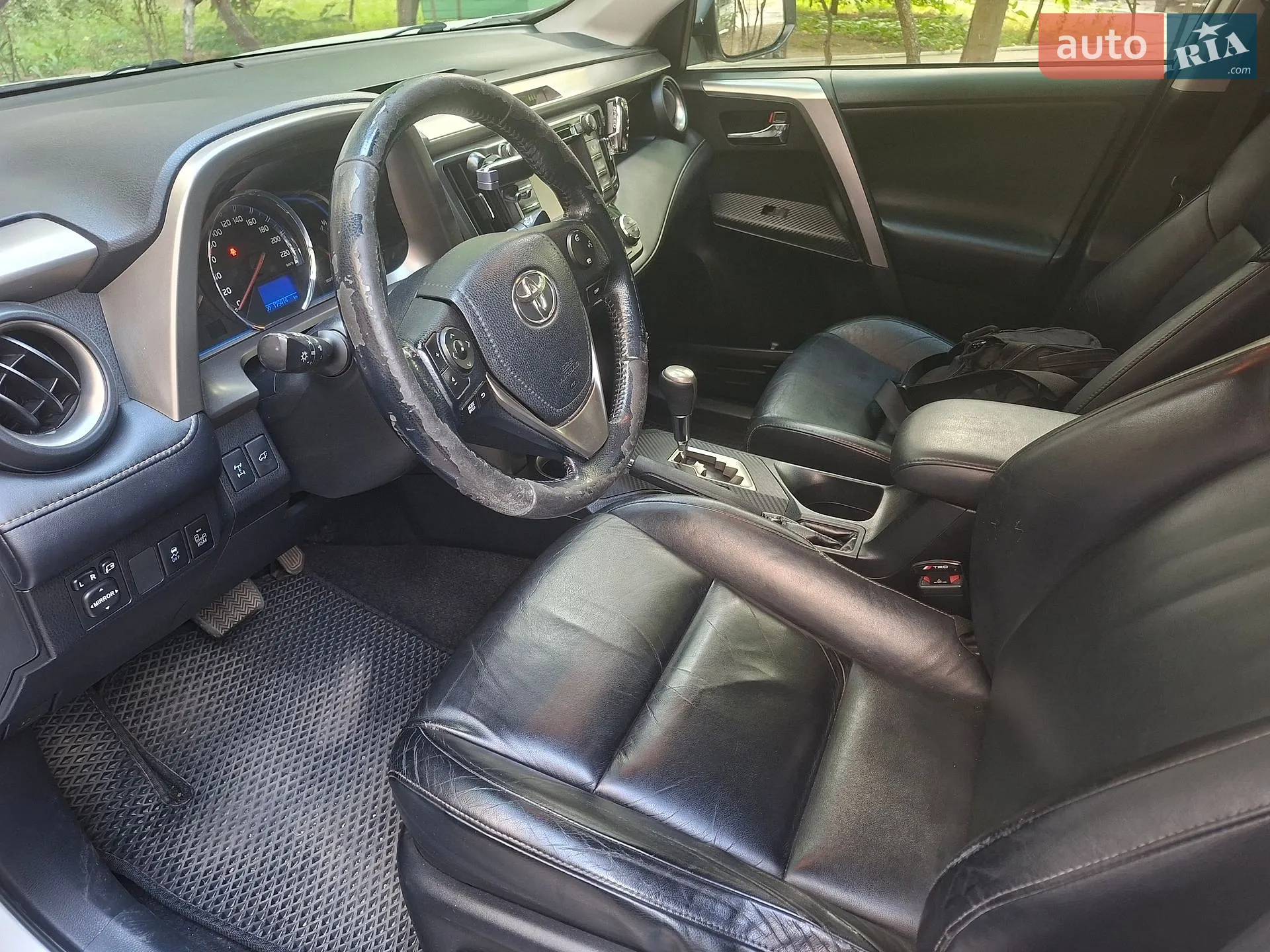 2013 Toyota RAV 4 - мініатюра 6