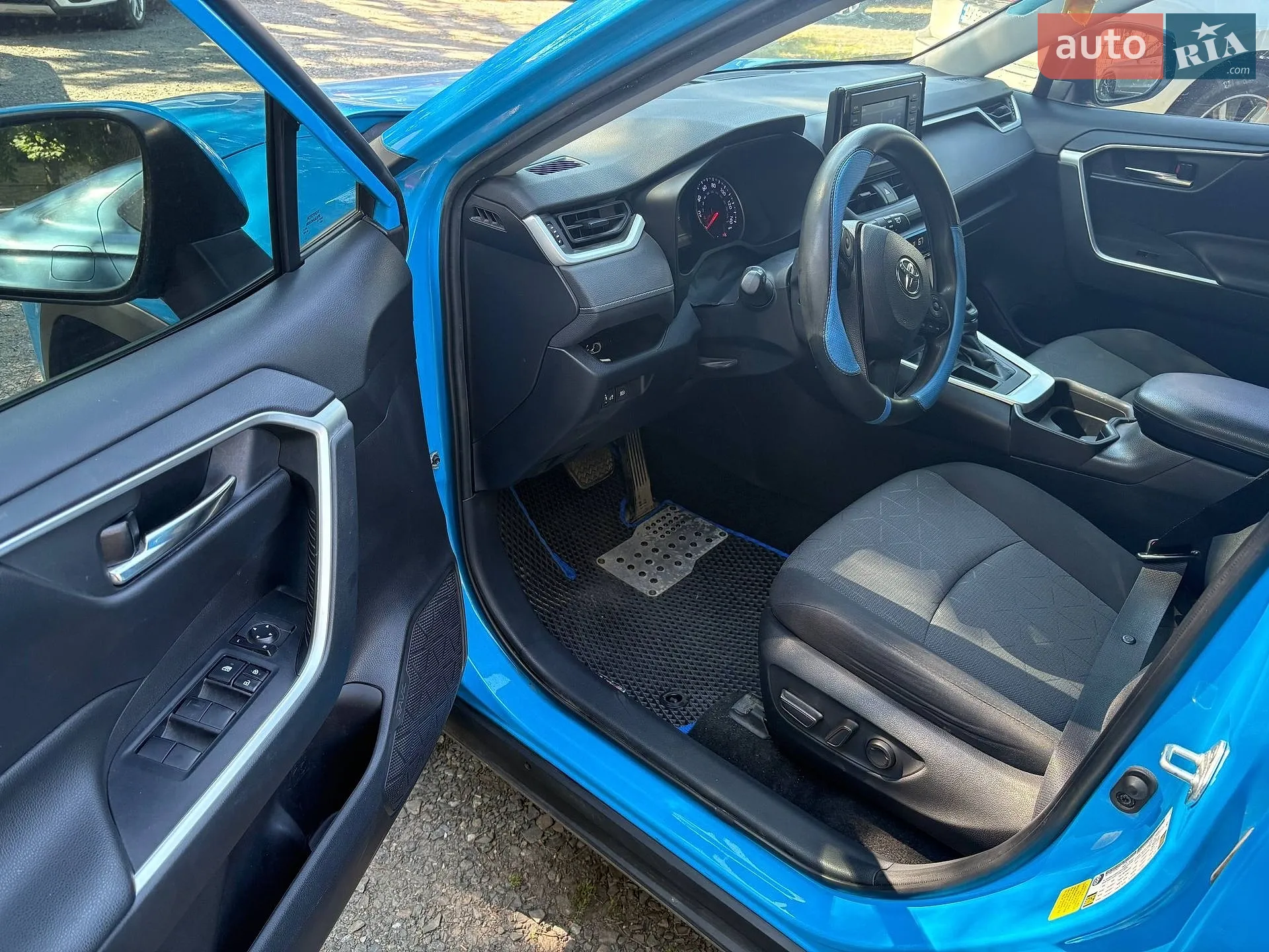 2019 Toyota RAV 4 - мініатюра 11