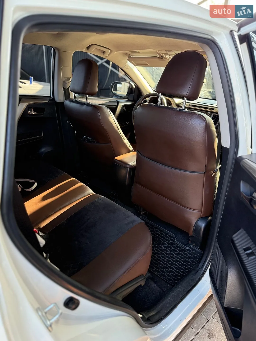 2013 Toyota RAV 4 - мініатюра 9
