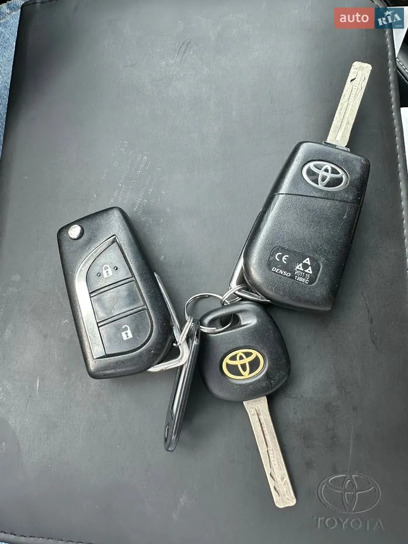 2016 Toyota RAV 4 - мініатюра 8