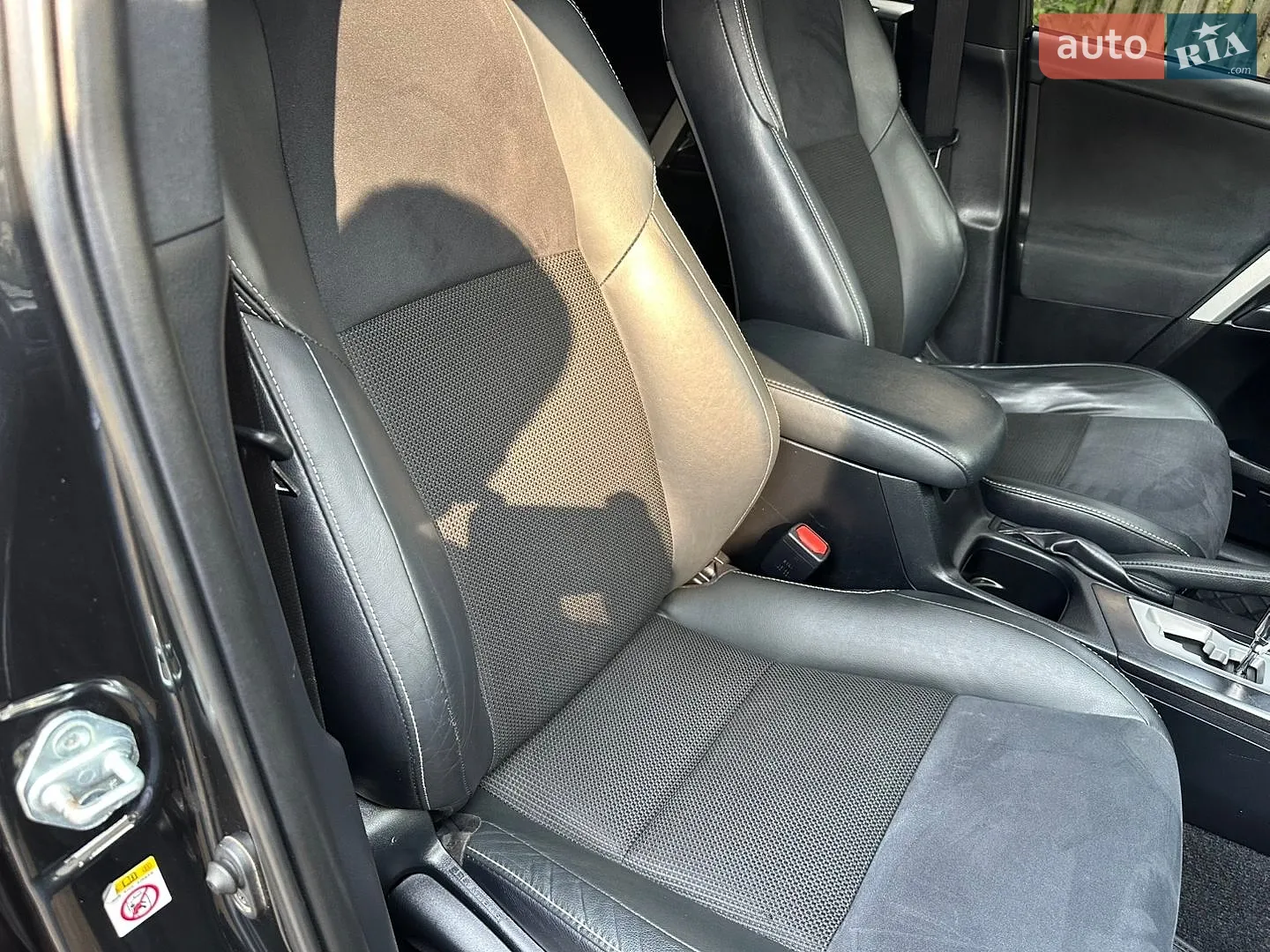 2016 Toyota RAV 4 - мініатюра 125