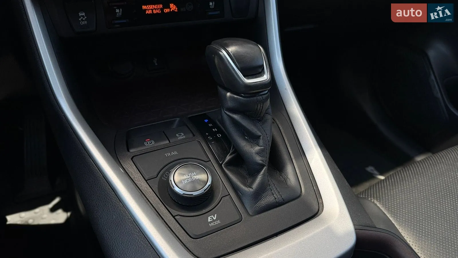 2021 Toyota RAV 4 - мініатюра 16