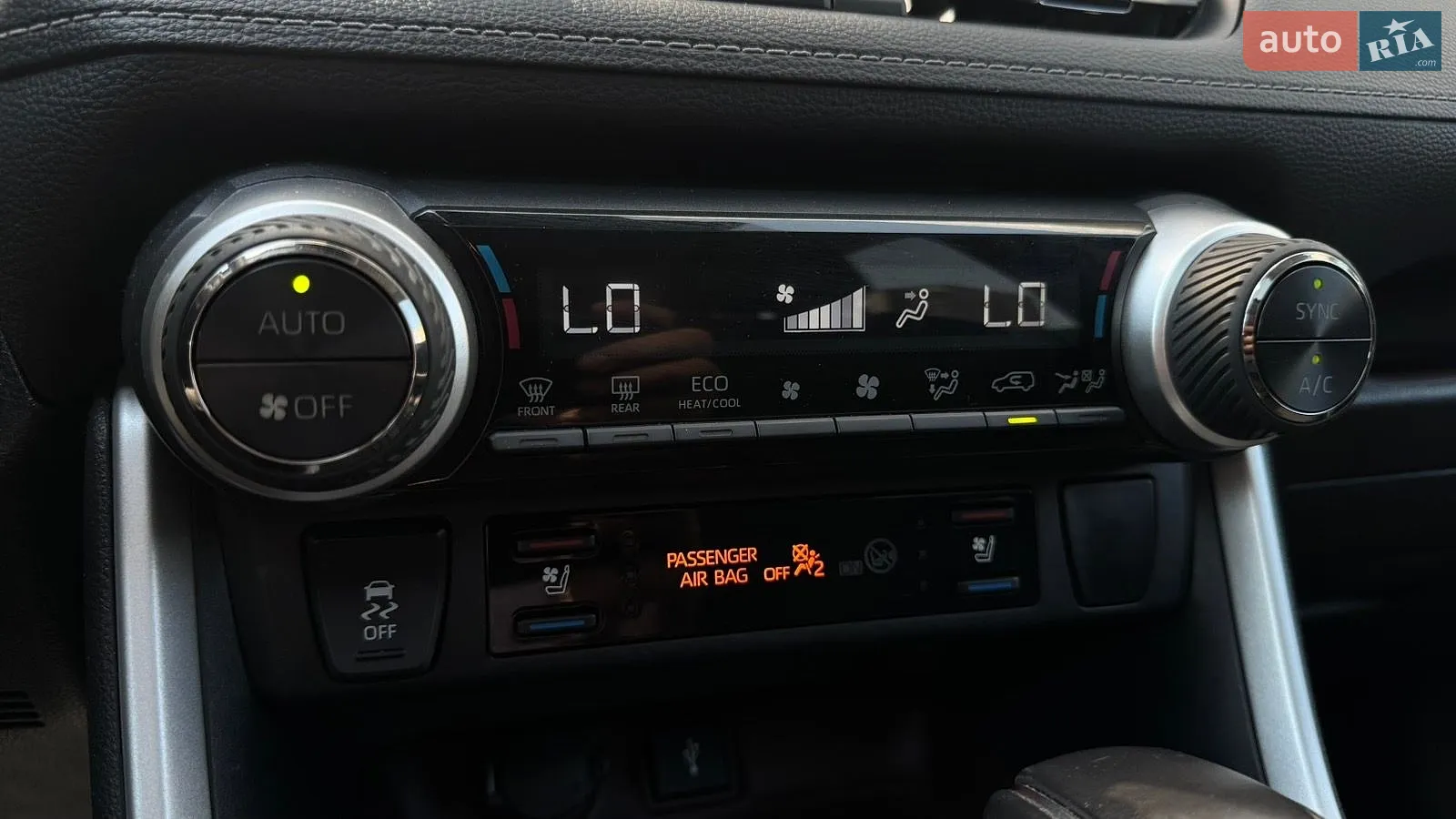 2021 Toyota RAV 4 - мініатюра 19