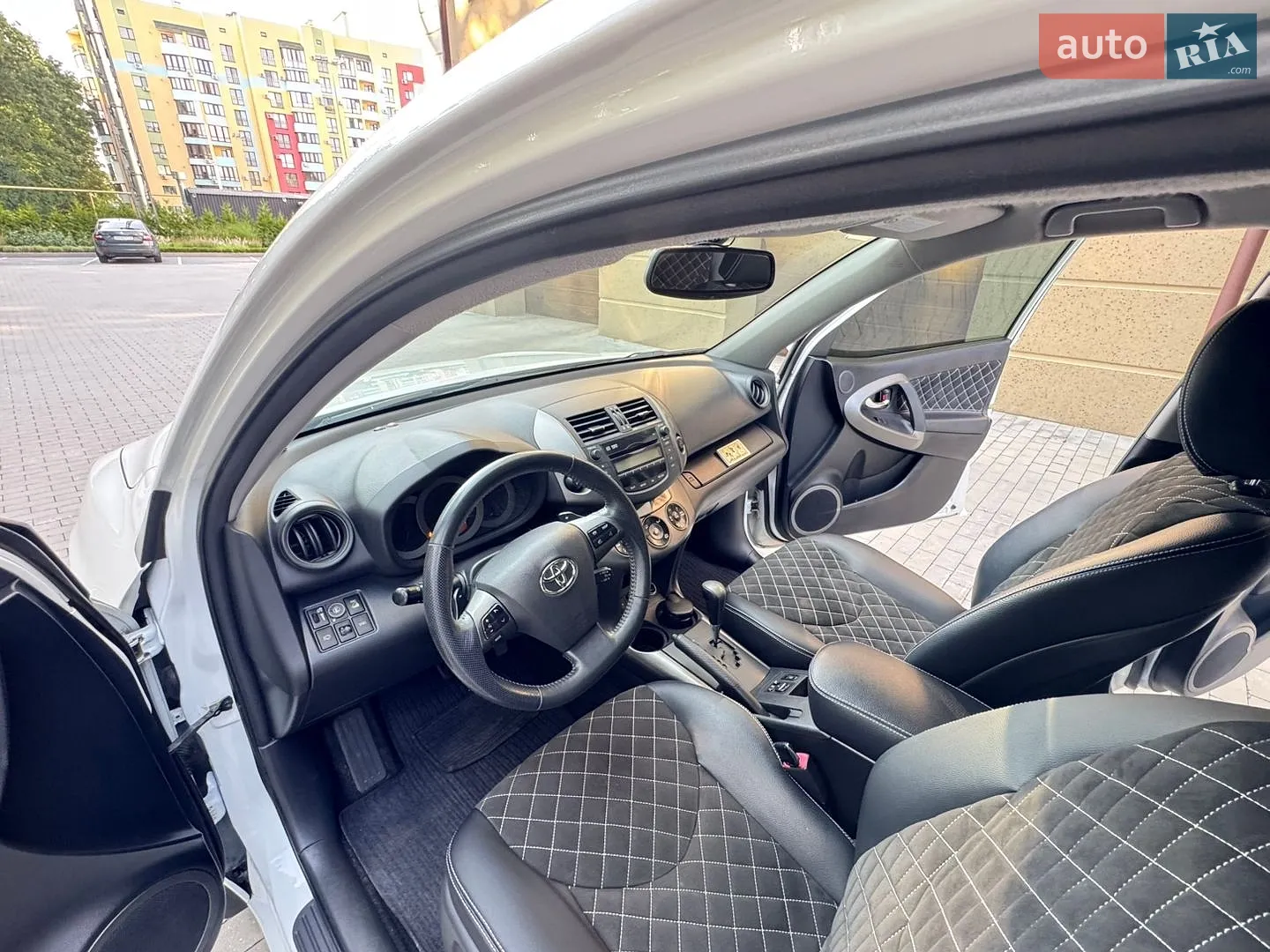 2010 Toyota RAV 4 - мініатюра 10