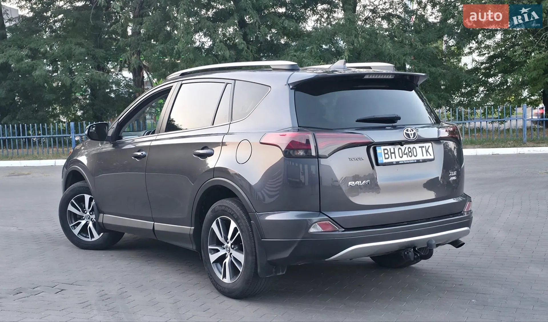 2016 Toyota RAV 4 - мініатюра 6