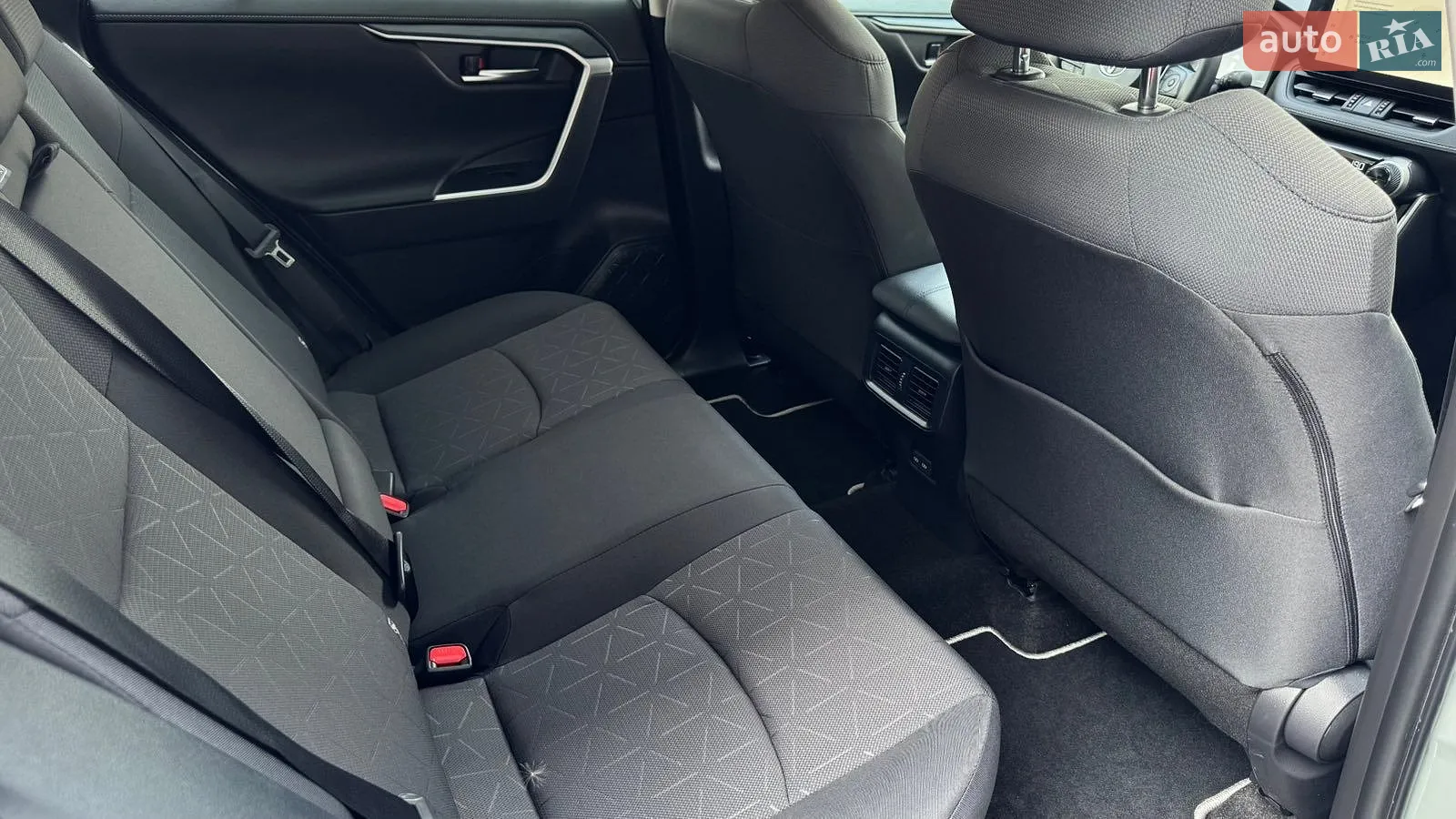 2025 Toyota RAV 4 - мініатюра 7