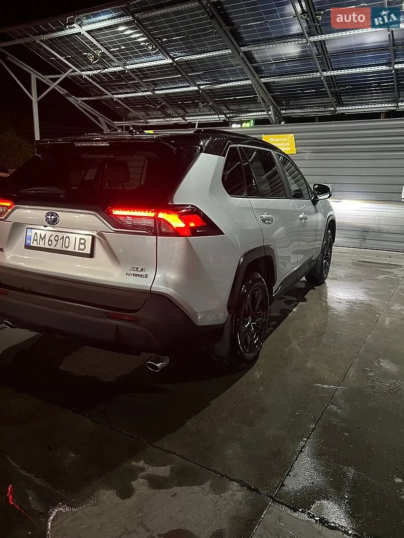 2020 Toyota RAV 4 - мініатюра 8