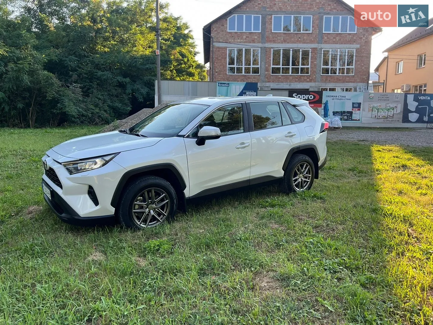 2023 Toyota RAV 4 - мініатюра 9
