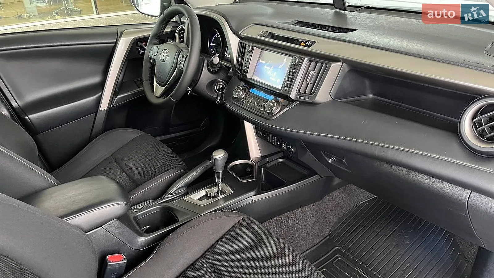 2018 Toyota RAV 4 - мініатюра 6