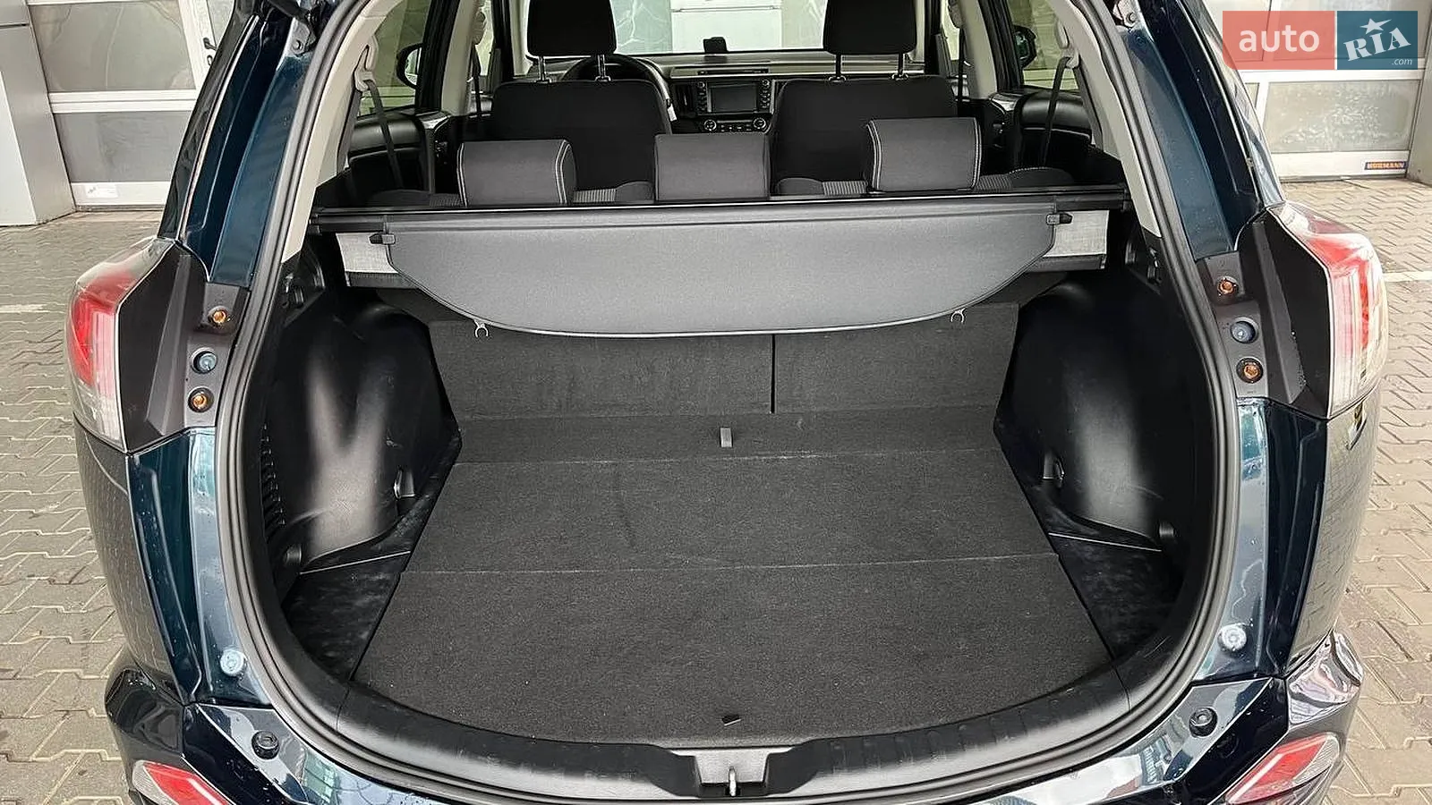 2018 Toyota RAV 4 - мініатюра 10