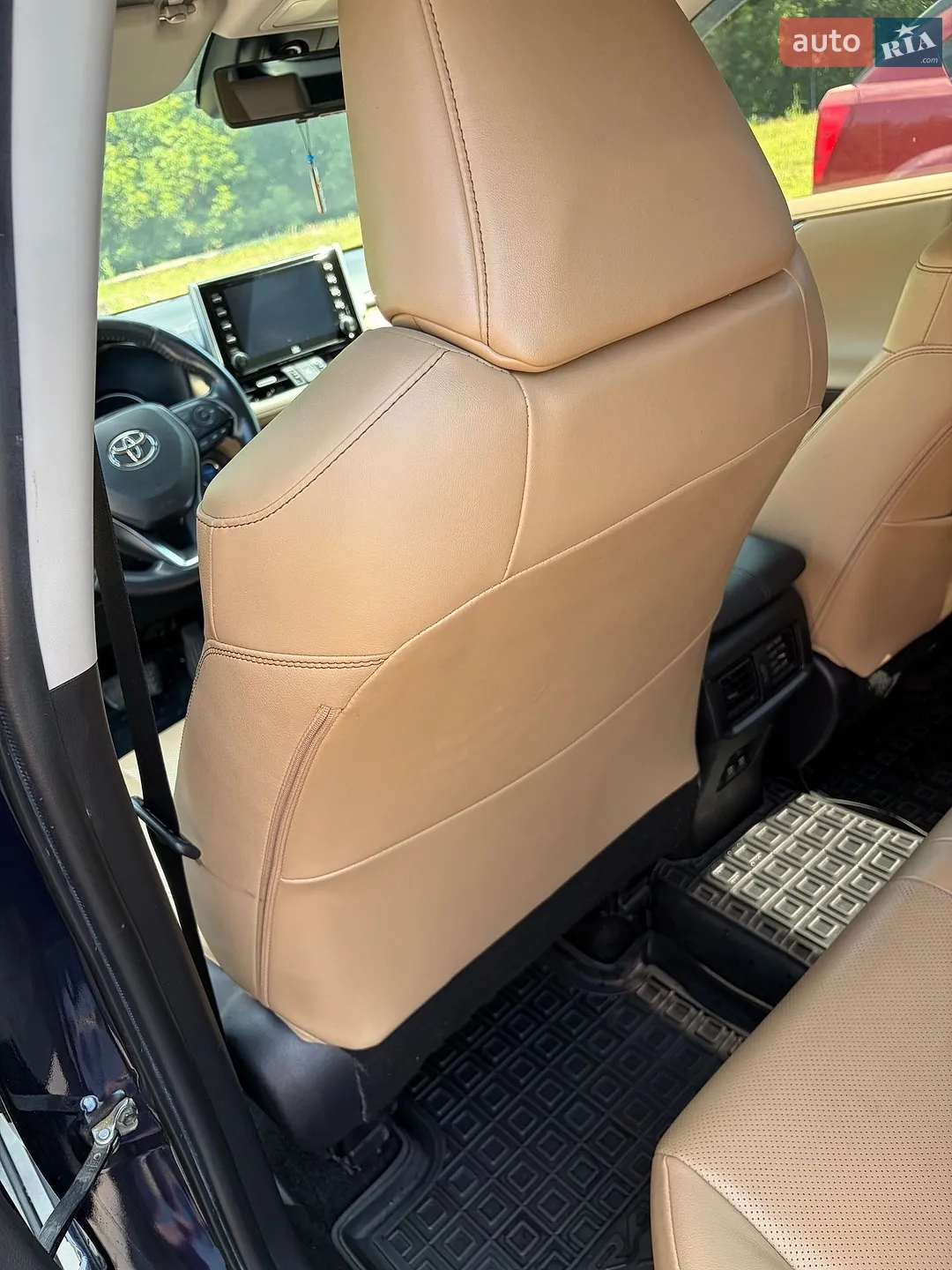 2020 Toyota RAV 4 - мініатюра 9