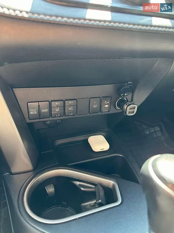 2016 Toyota RAV 4 - мініатюра 3