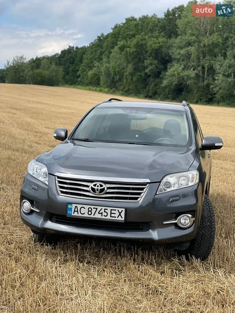 2010 Toyota RAV 4 - фото 1