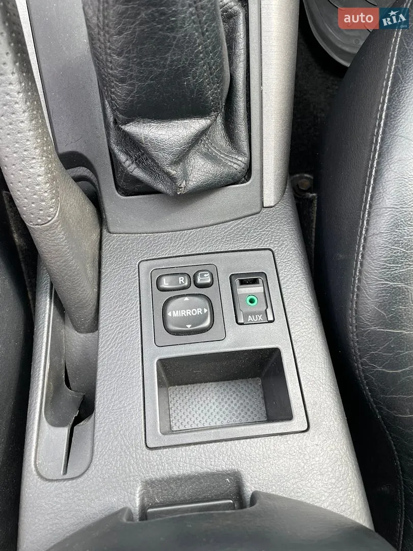 2010 Toyota RAV 4 - мініатюра 12