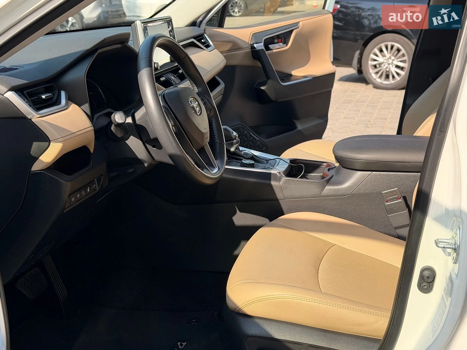 2020 Toyota RAV 4 - мініатюра 12