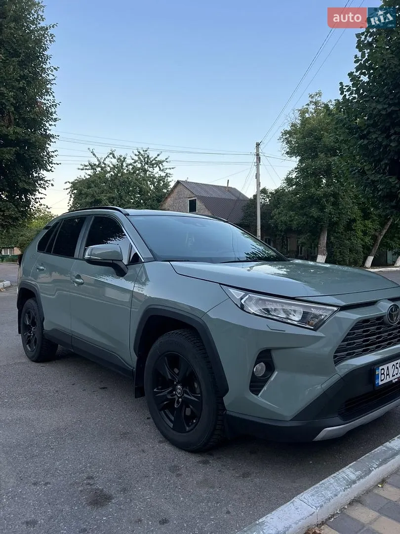 2020 Toyota RAV 4 - мініатюра 6