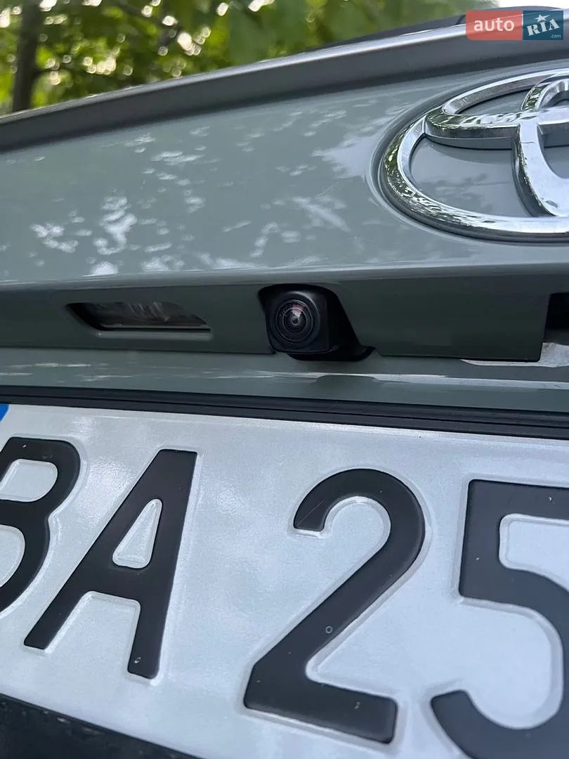 2020 Toyota RAV 4 - мініатюра 8