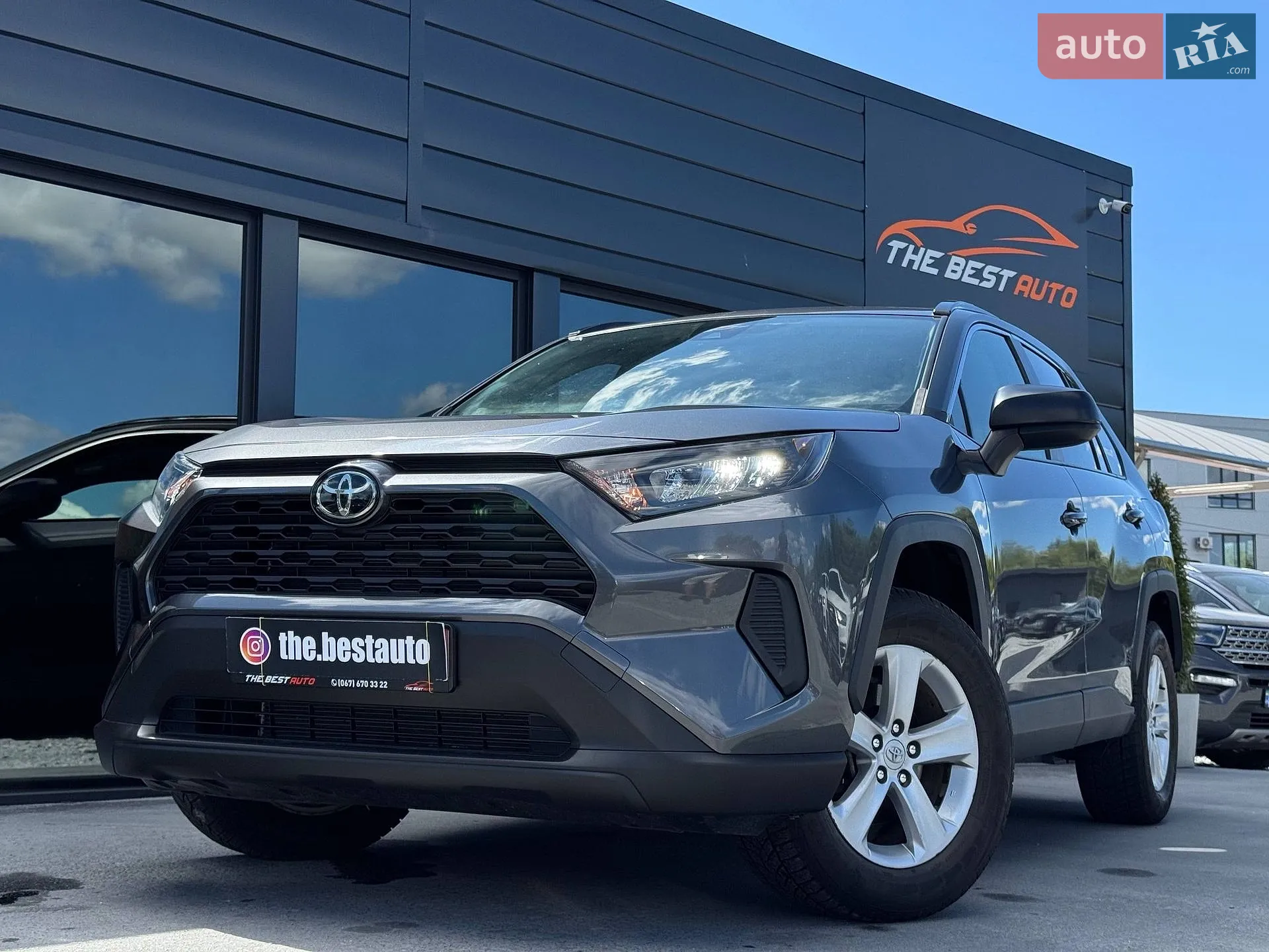 2021 Toyota RAV 4 - фото 1
