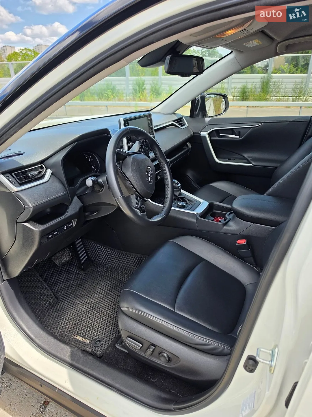 2020 Toyota RAV 4 - мініатюра 6