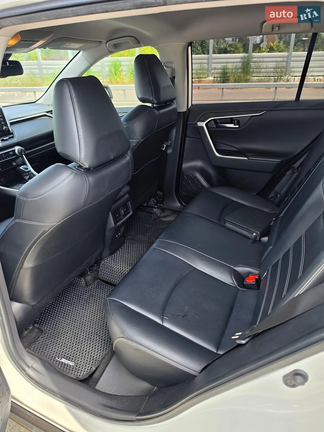 2020 Toyota RAV 4 - мініатюра 7