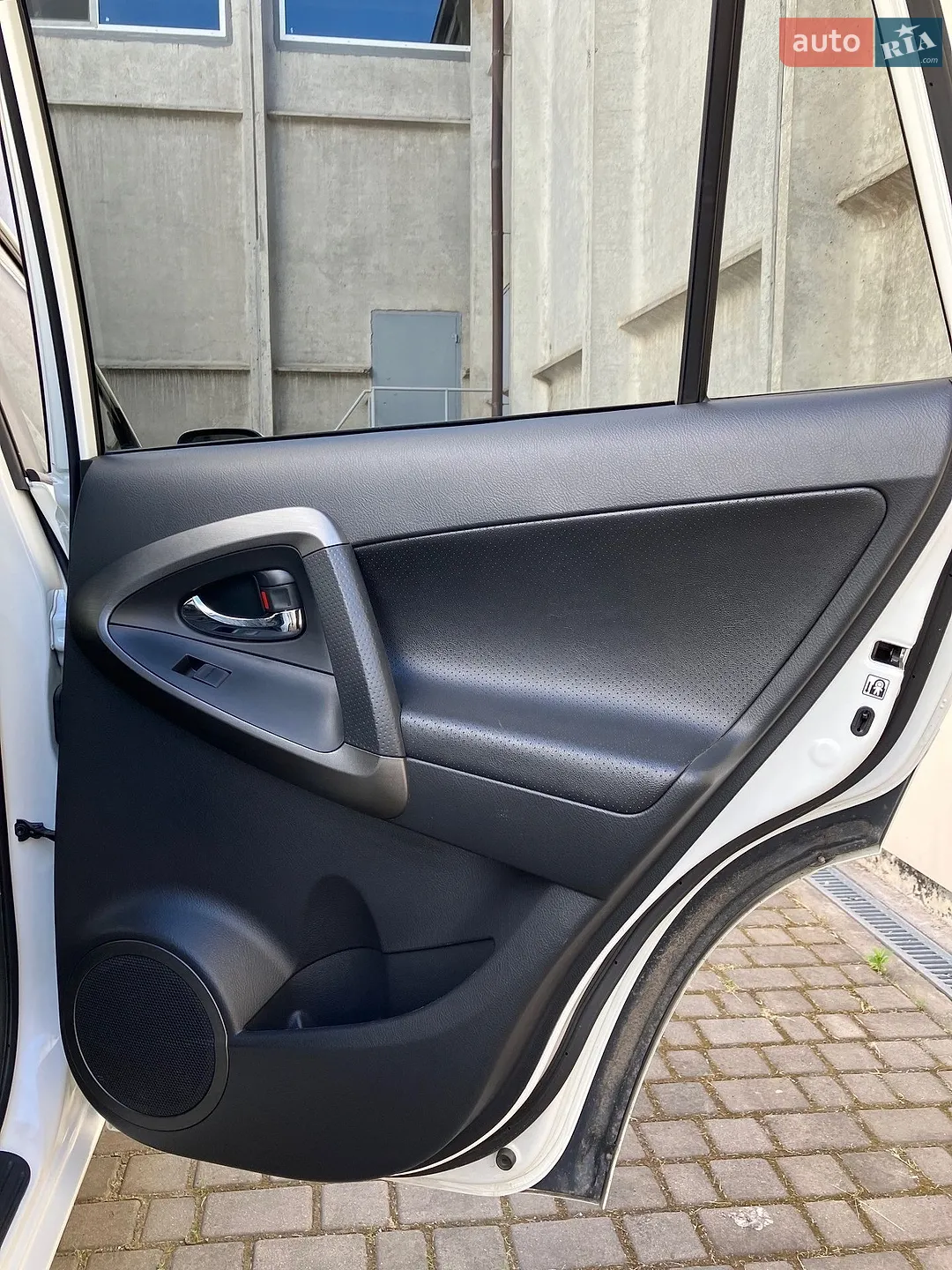 2012 Toyota RAV 4 - мініатюра 11