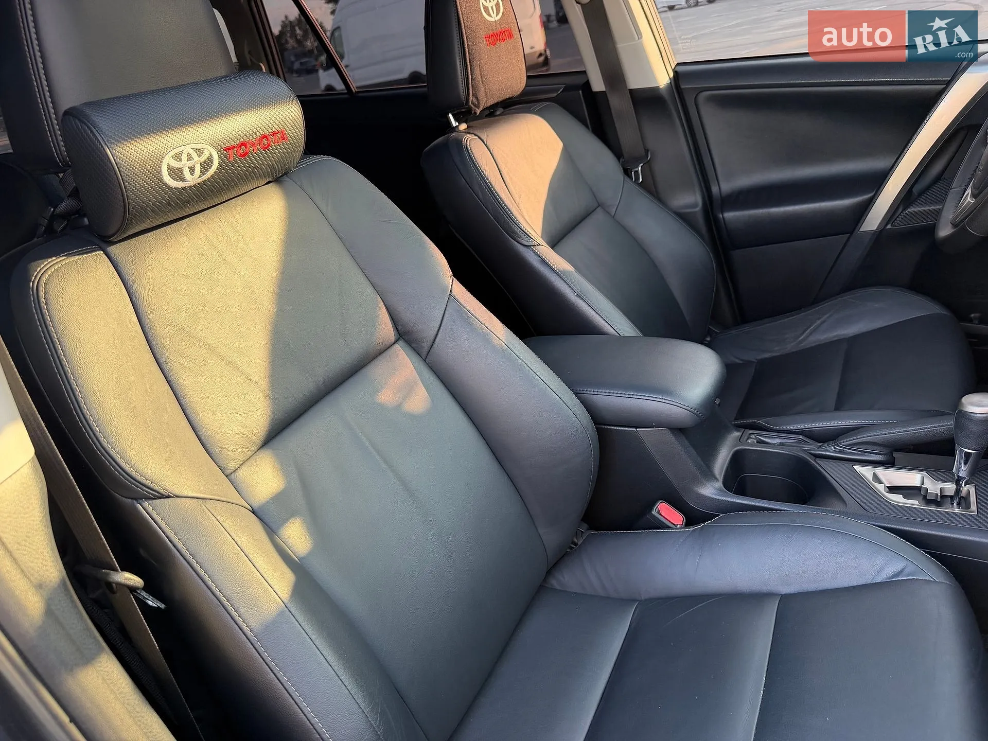 2013 Toyota RAV 4 - мініатюра 18