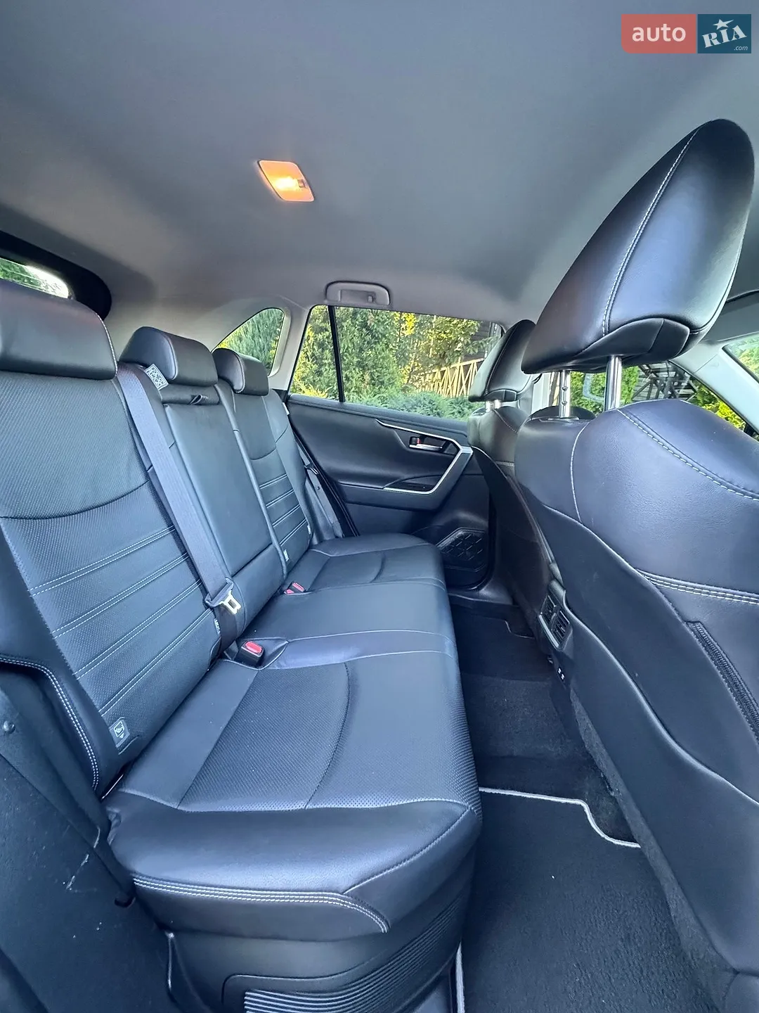 2019 Toyota RAV 4 - мініатюра 26