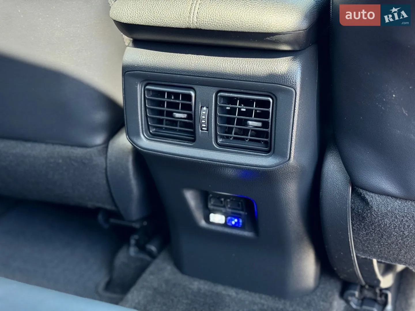2021 Toyota RAV 4 - мініатюра 29