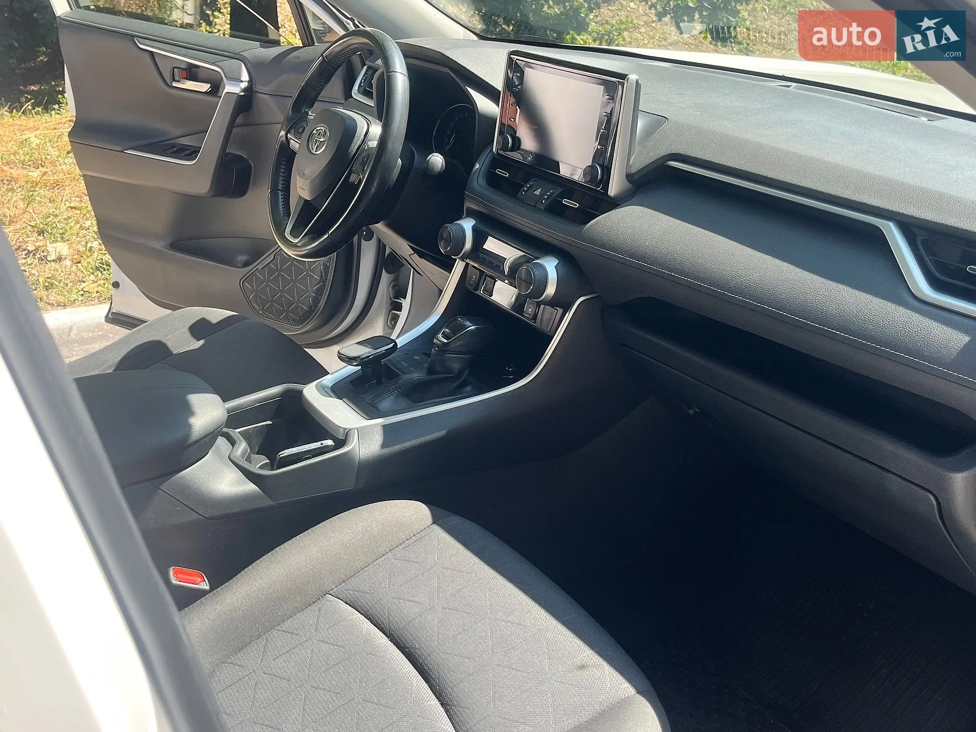 2020 Toyota RAV 4 - мініатюра 6