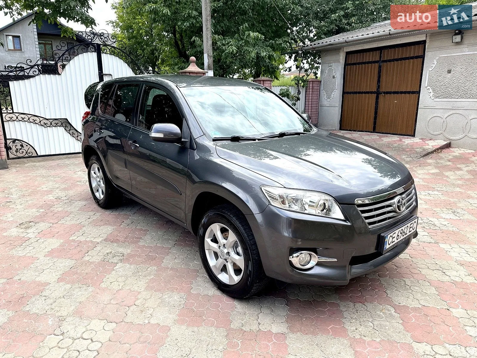 2010 Toyota RAV 4 - мініатюра 3