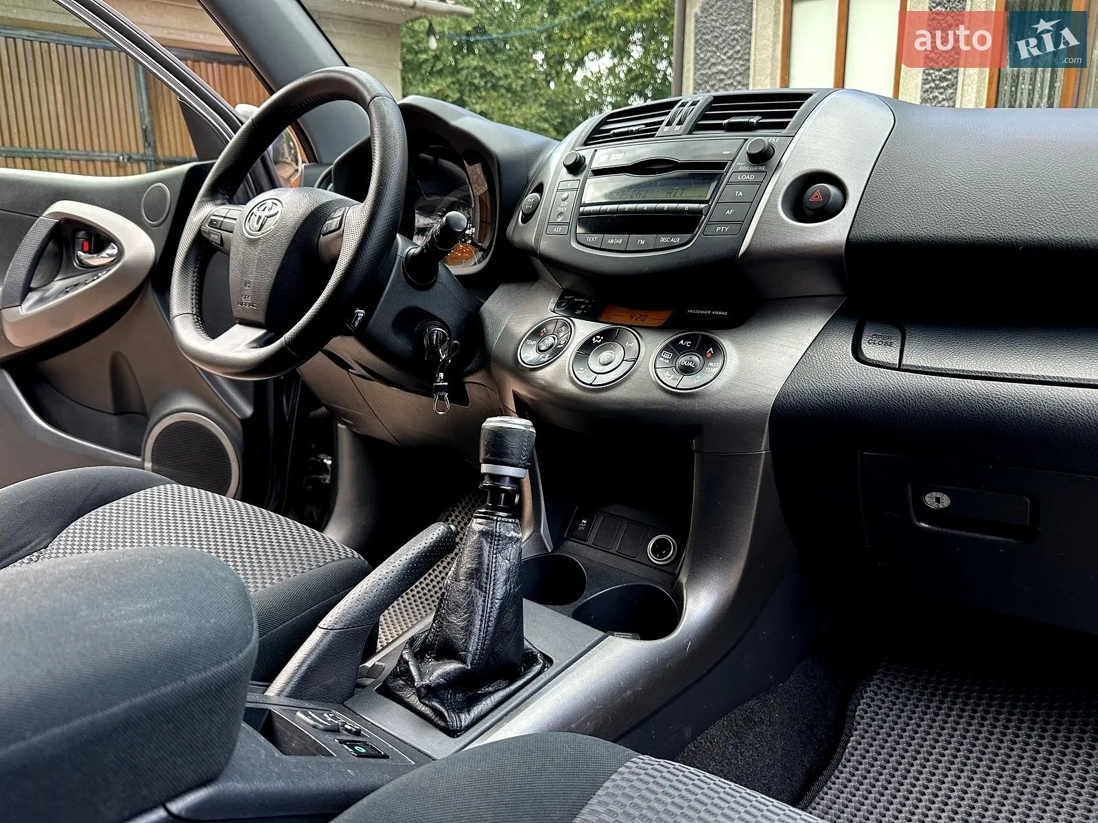 2010 Toyota RAV 4 - мініатюра 26