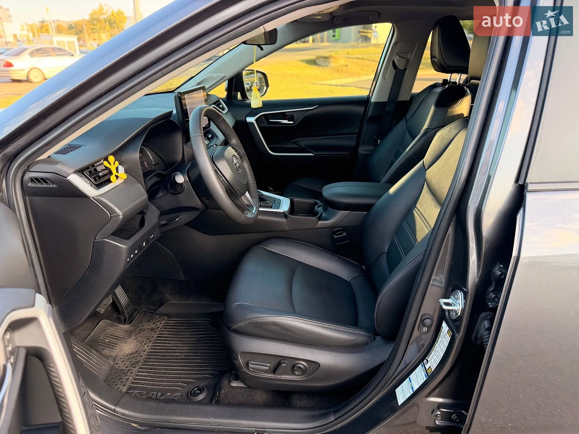 2023 Toyota RAV 4 - мініатюра 46