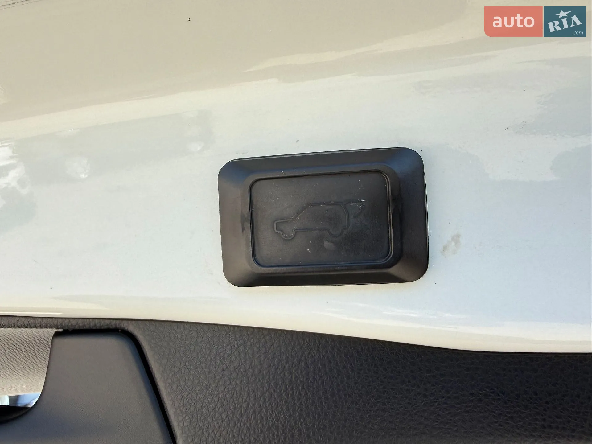 2019 Toyota RAV 4 - мініатюра 16