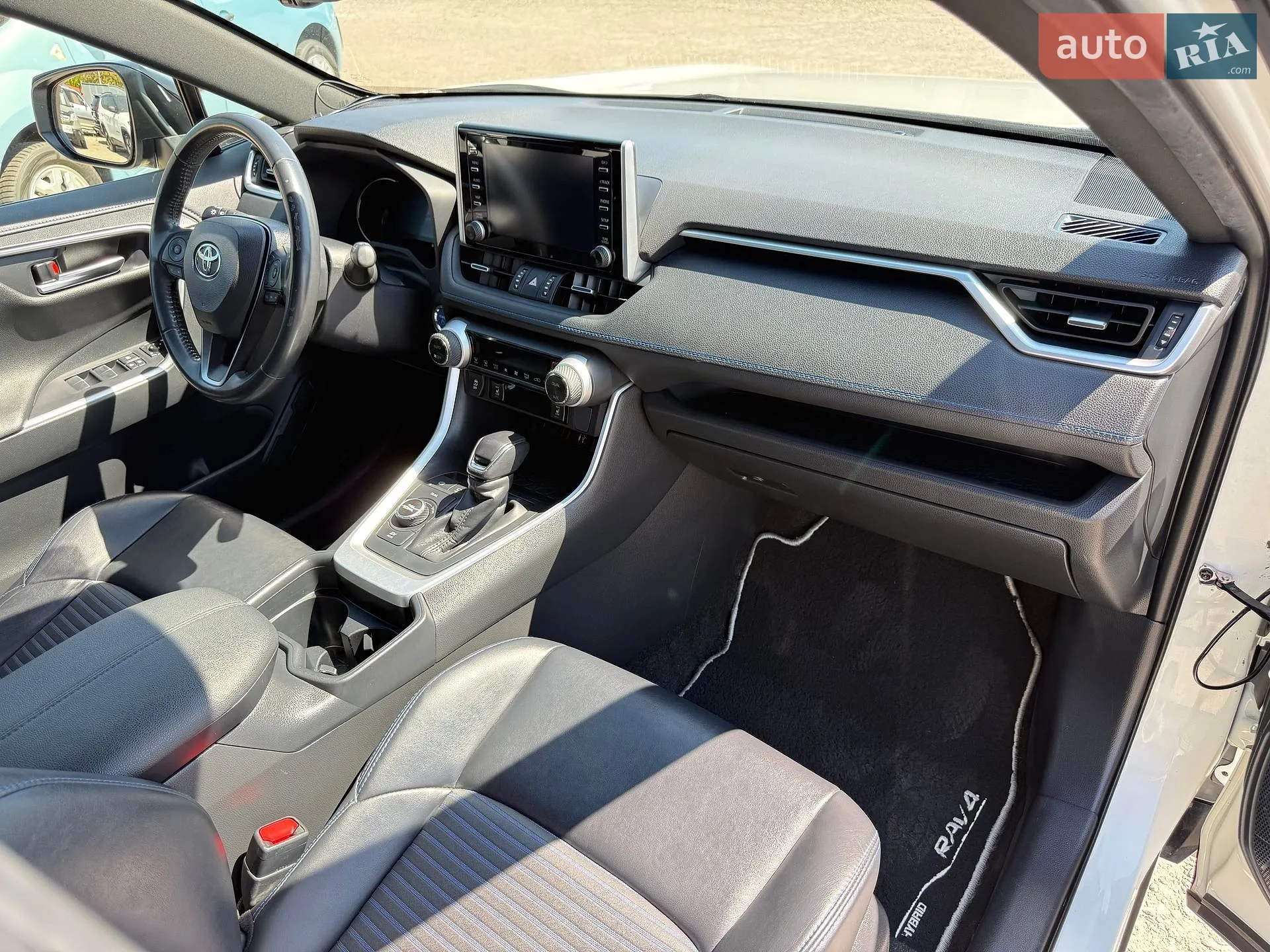 2019 Toyota RAV 4 - мініатюра 21