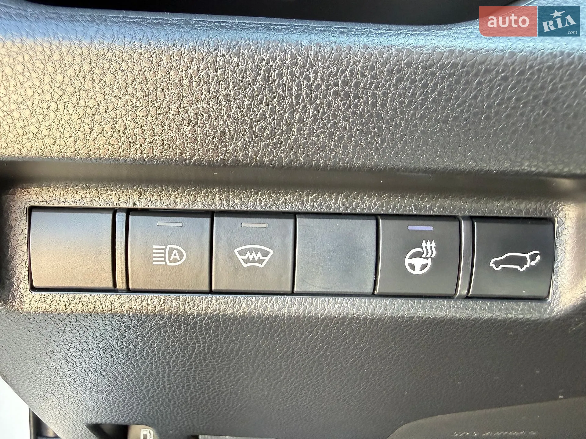 2019 Toyota RAV 4 - мініатюра 26