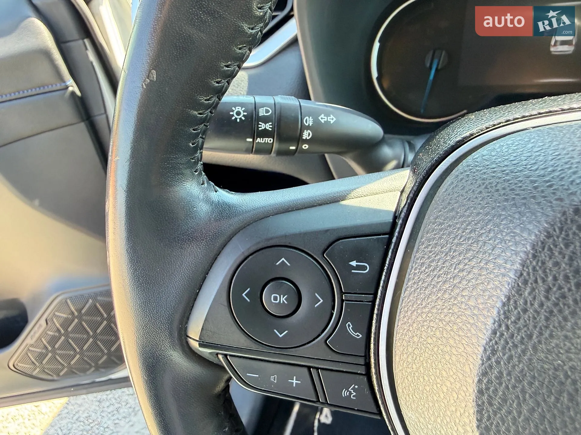 2019 Toyota RAV 4 - мініатюра 27