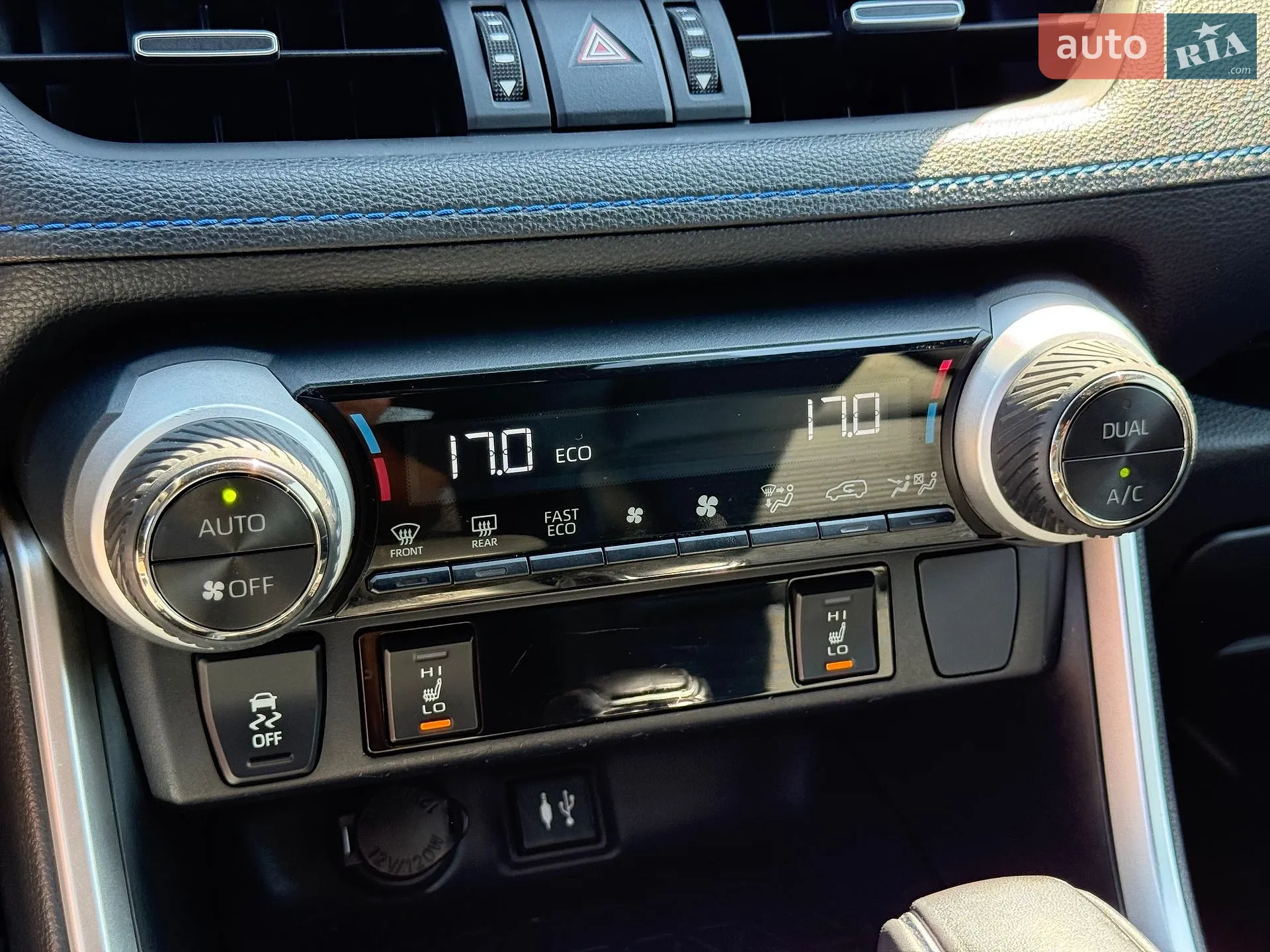 2019 Toyota RAV 4 - мініатюра 31